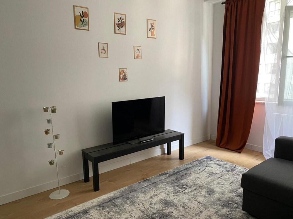 Comfy Flat With Central Location in Fikirtepe