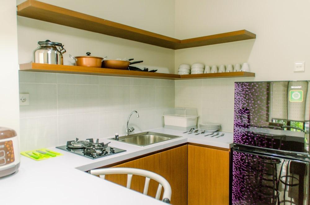 Simple And Comfortable 3Br At Asatti Apartment