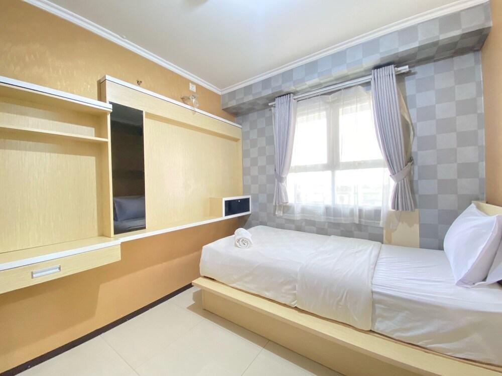 Spacious 2Br At Gateway Pasteur Apartment