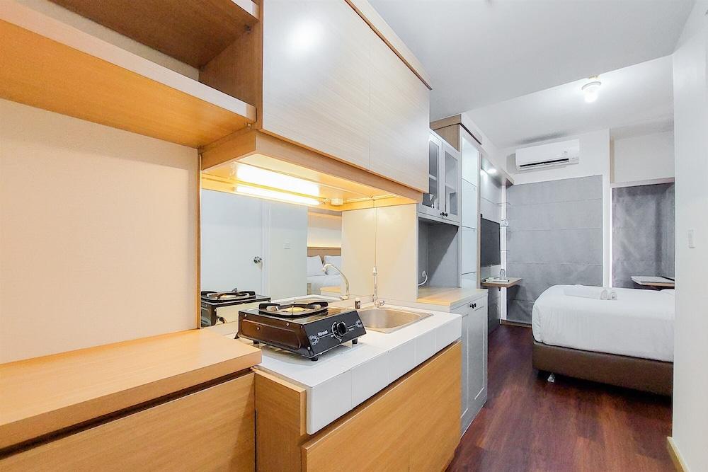 Comfortable Studio Apartment At M-Town Residence