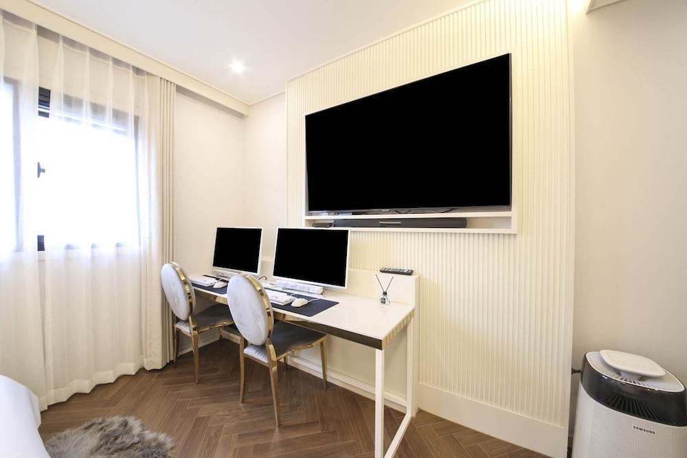 Denbasta Signature Hotel