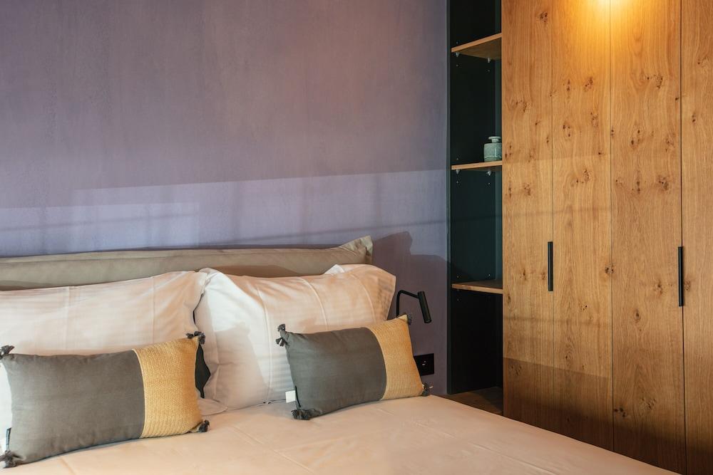 Souda Plaza Collection