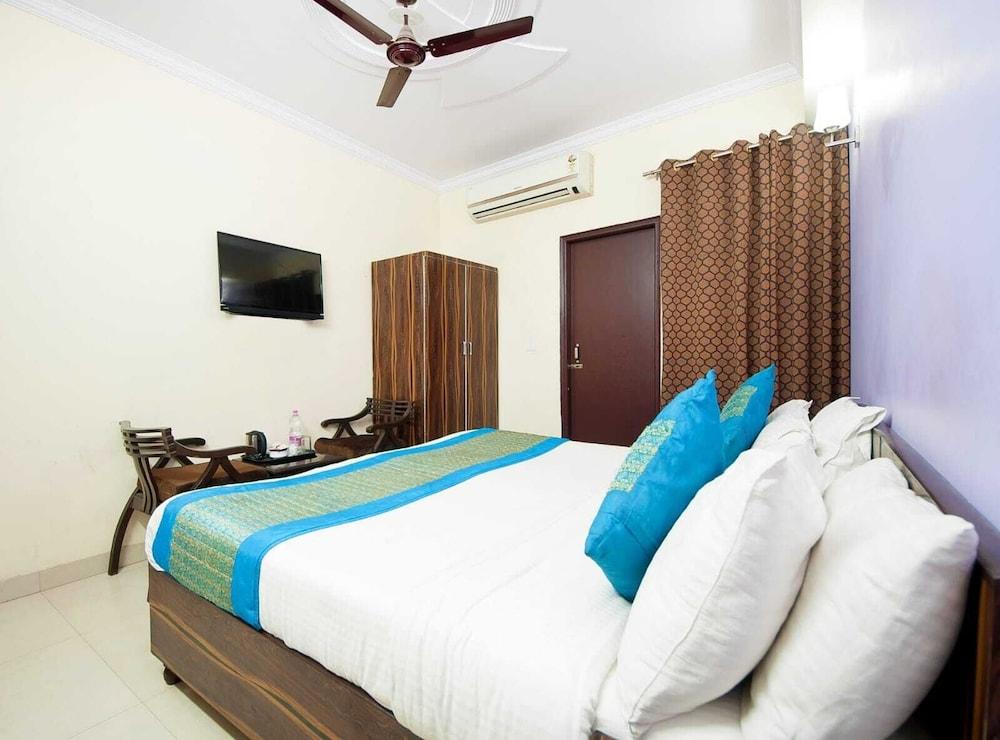 Galaxy Hotel Airport