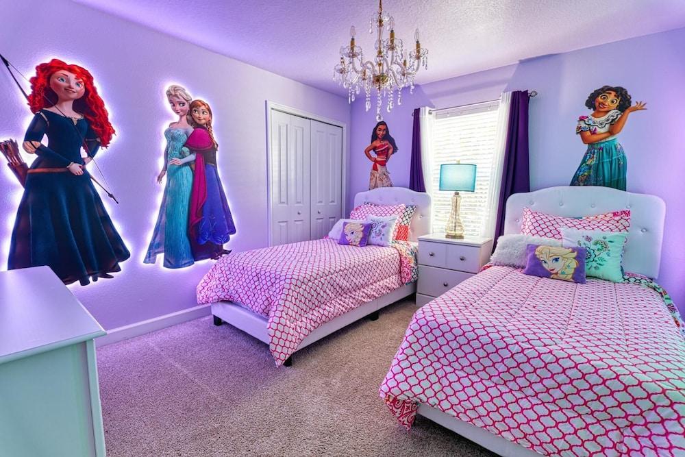 Kevin's Cozy Abode at Storey Lake Resort