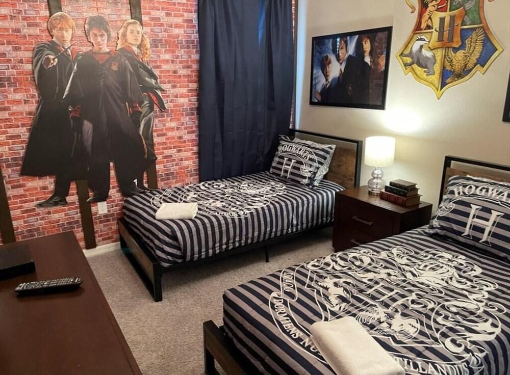 Jodie's Luxury Solara Home