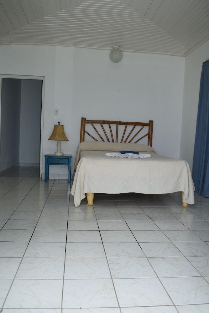 Ocean & Sun Negril Hotel & Spa