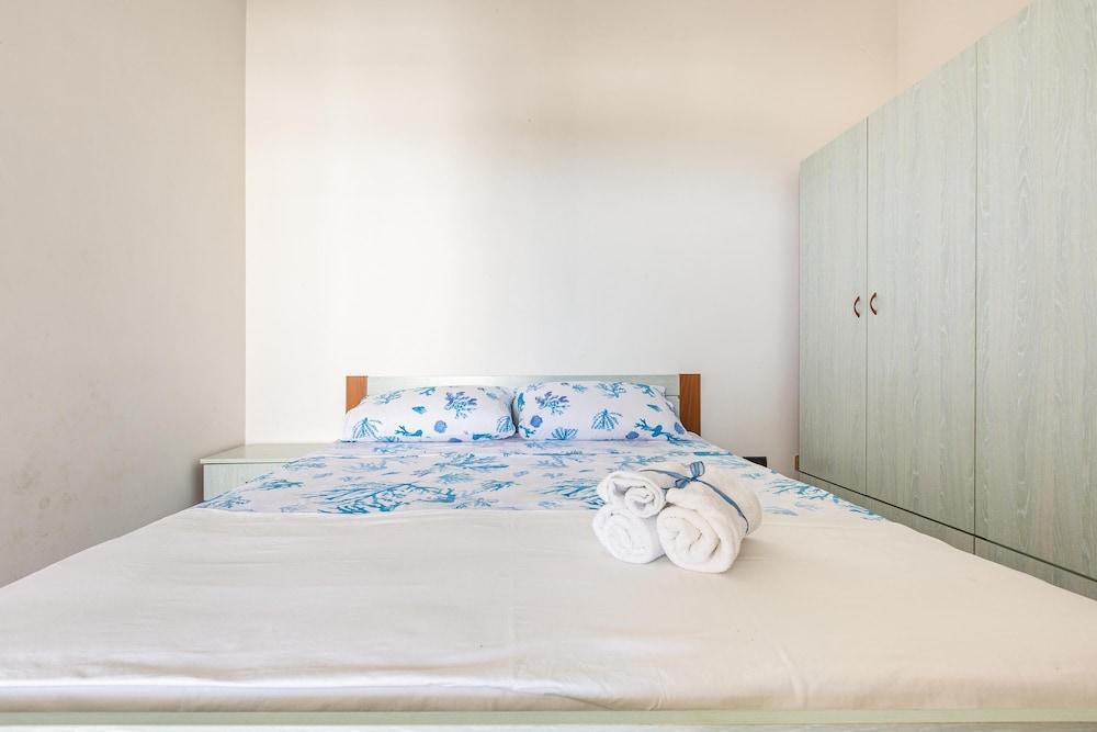 Barbarhouse - Candihouse 2794