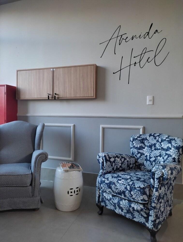 AVENIDA HOTEL DE RESENDE