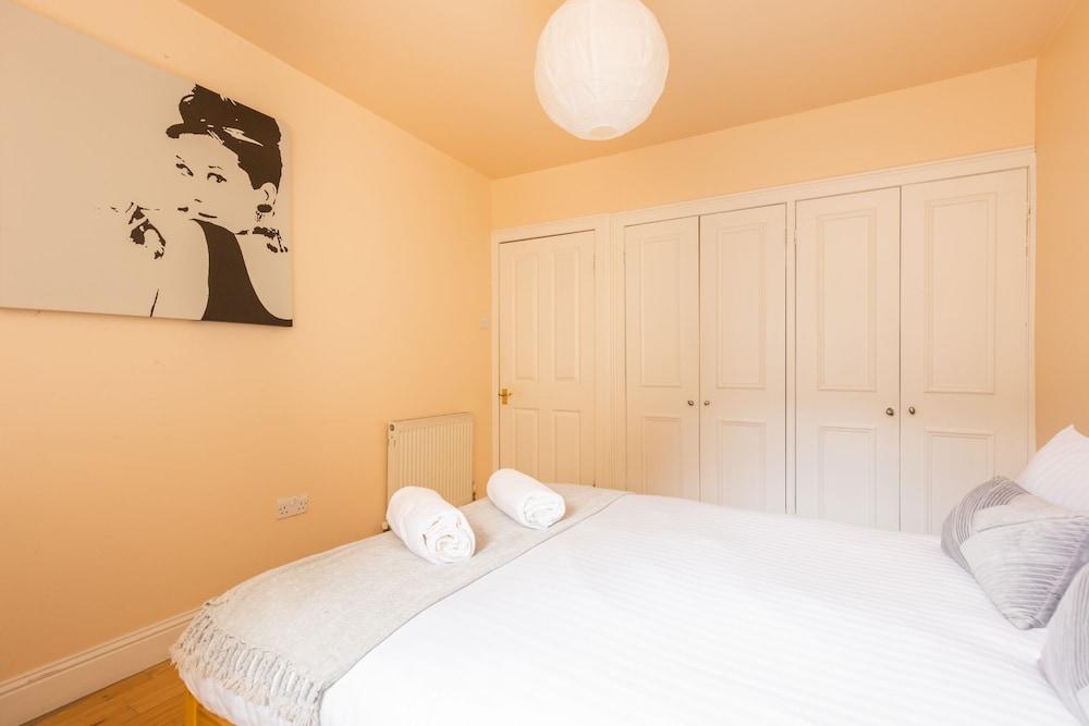 Amazing Castle View Apartment