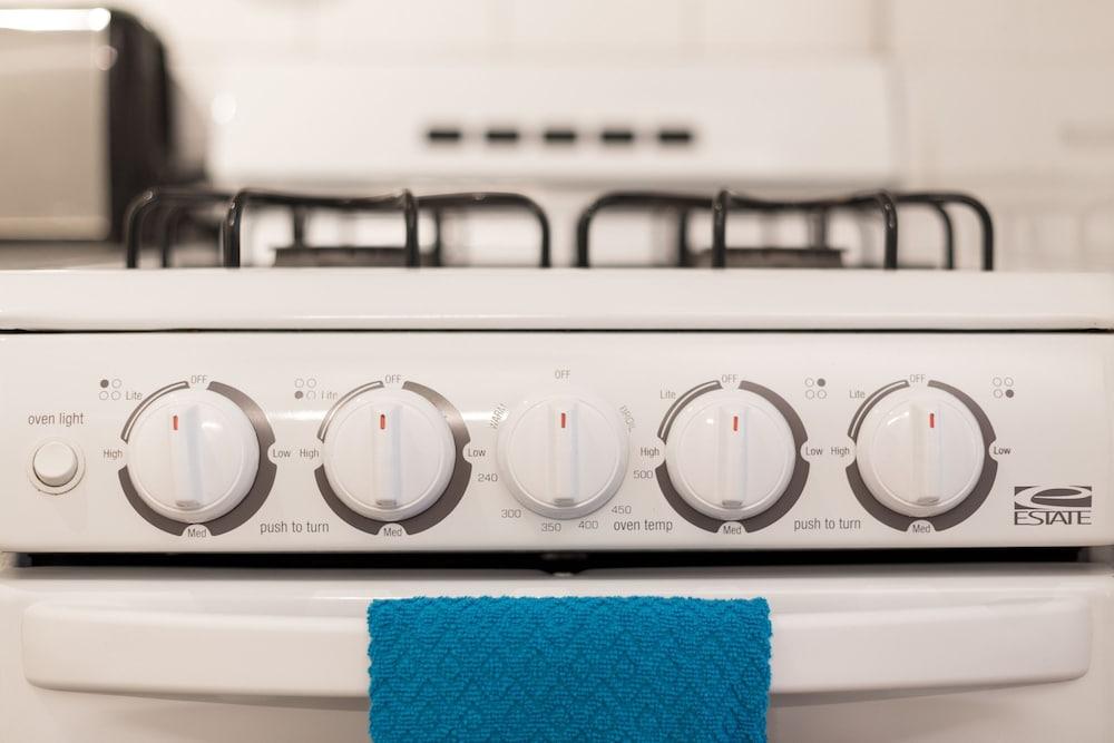 CCL Professional Studio w Wi-fi Perfect for Business Travelers