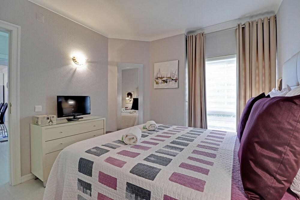 Vilamoura Design W Pool