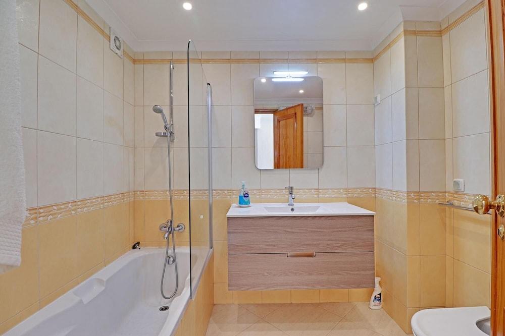 Vilamoura Terrace With Pool by Homing