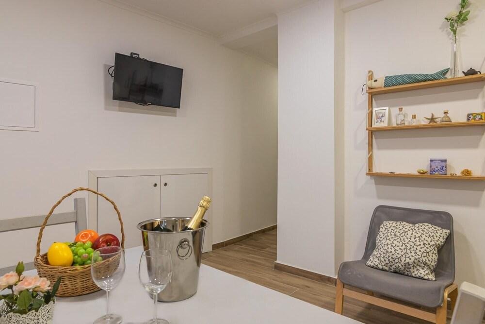 Olh o Typical by Homing