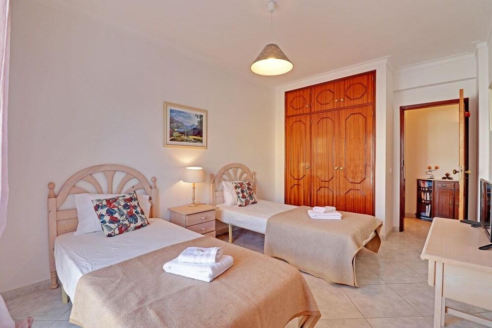 Portim o Solar do Vau