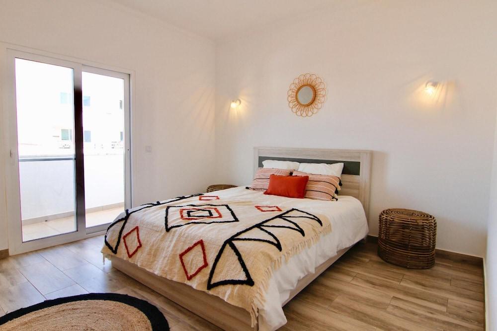 Lagoa Central by Homing