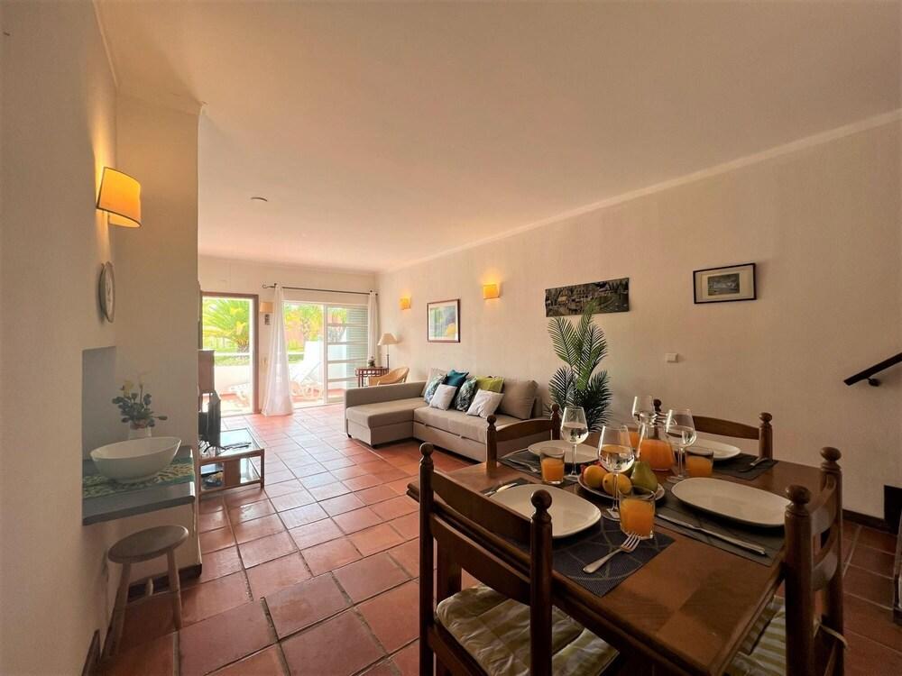 Vilamoura Typical With Pool by Homing