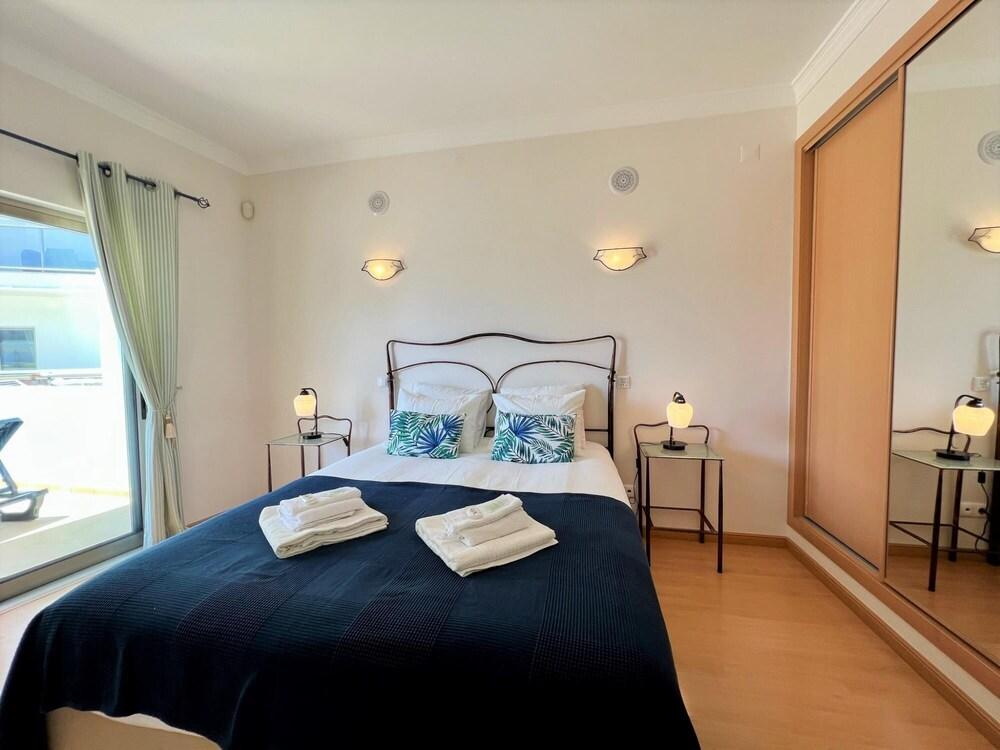 Albufeira Terrace With Pool by Homing