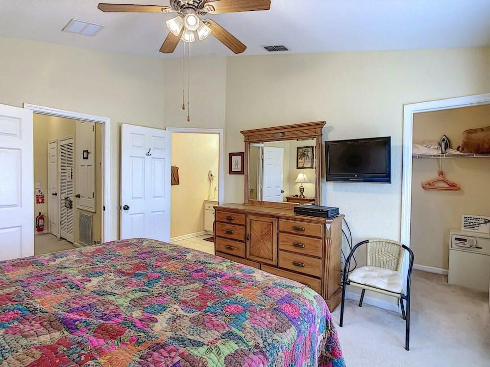 Friendly Windsor Hills Townhouse