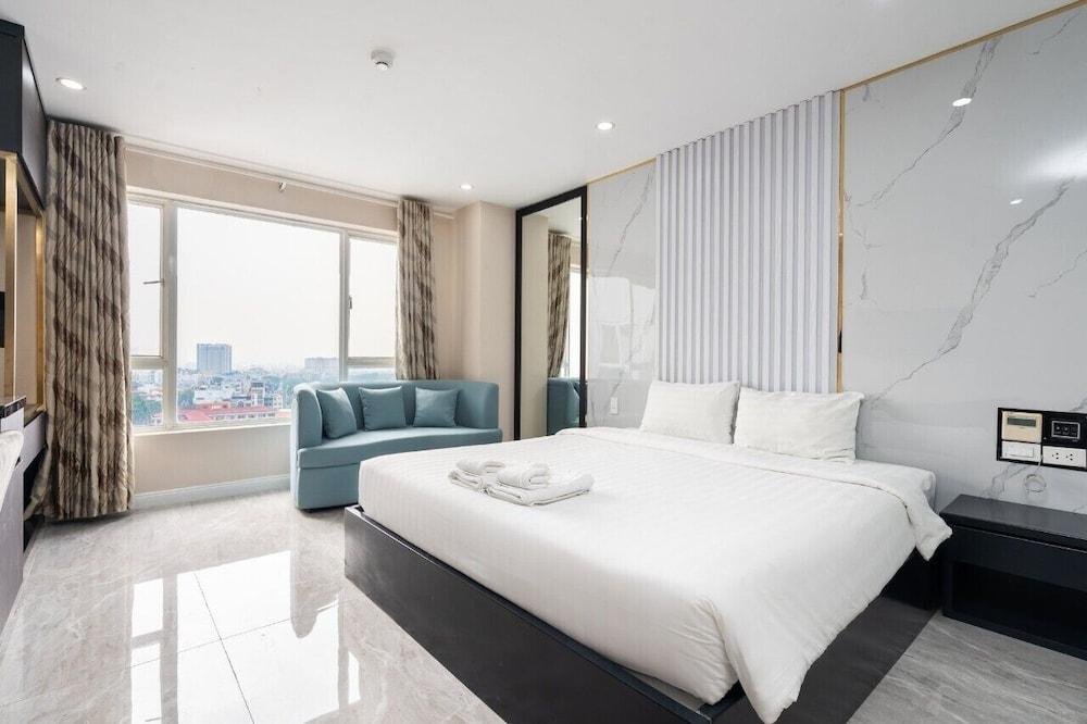 The Arrivals Hotel - District 1