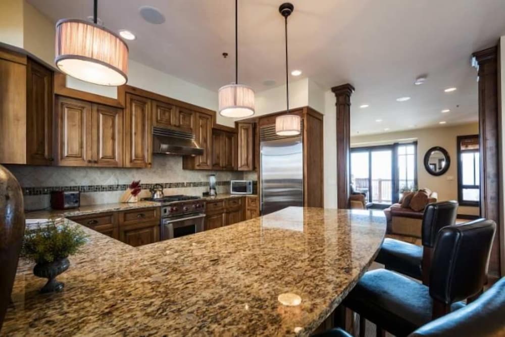 Fairway Springs by Park City Vacations