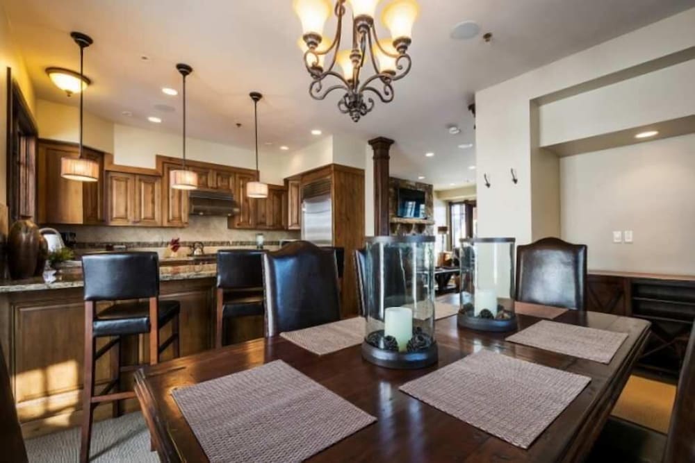 Fairway Springs by Park City Vacations