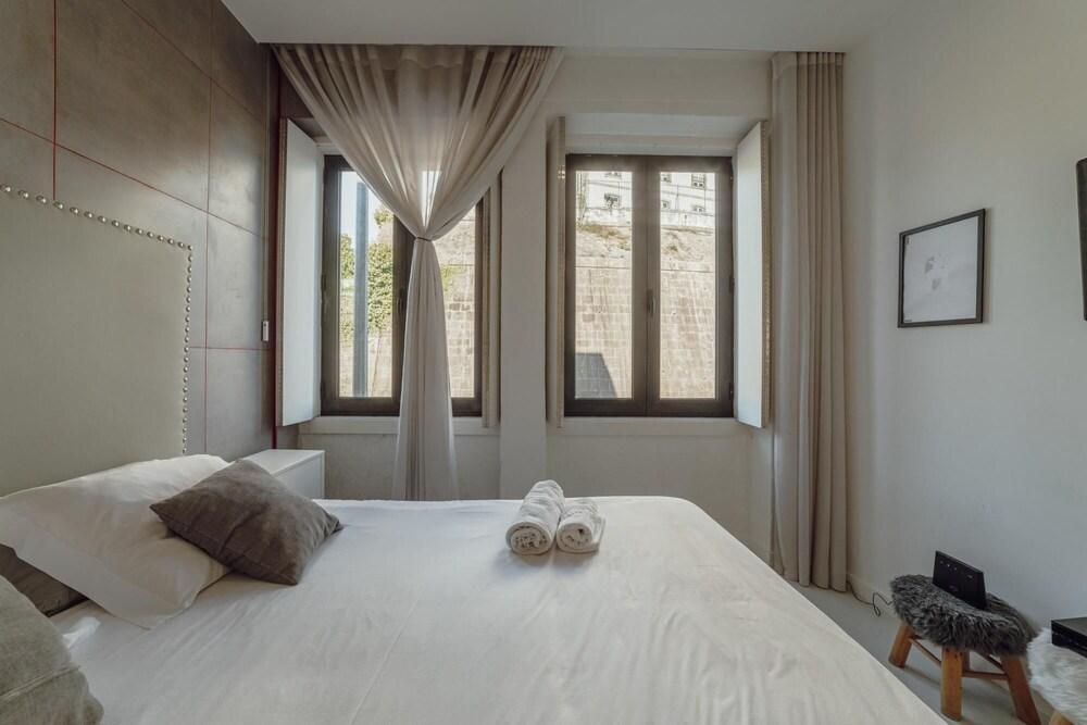 Amazing Bonfim With Terrace