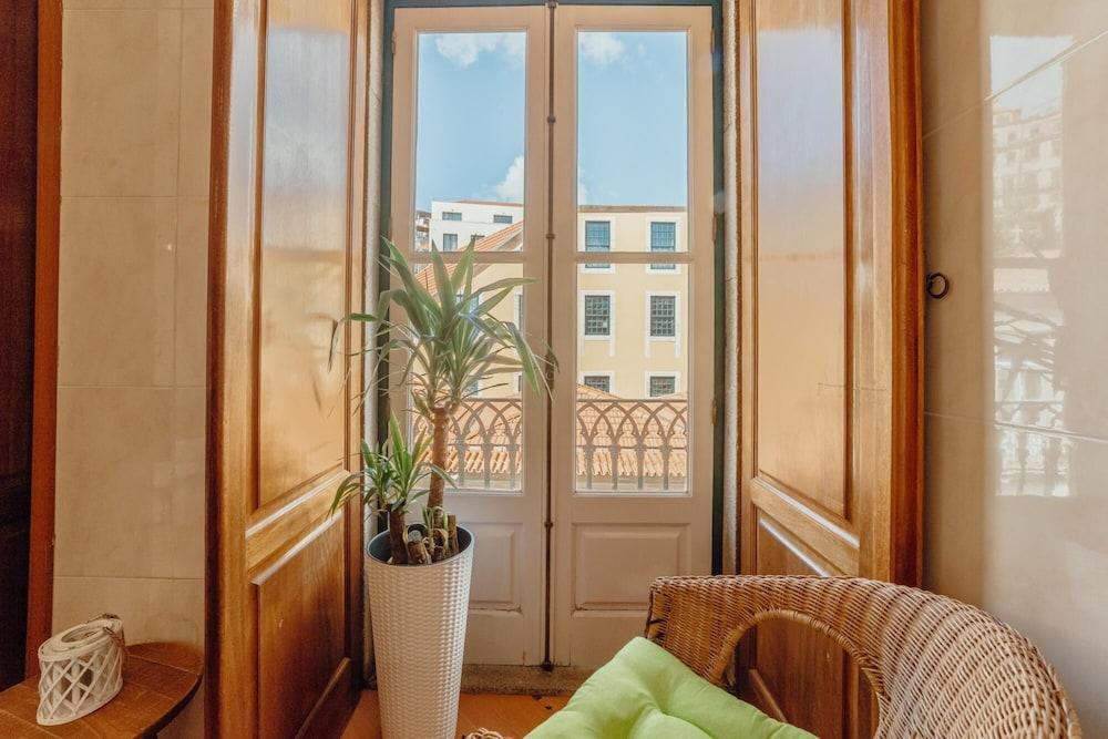 Downtown Flores in Oporto