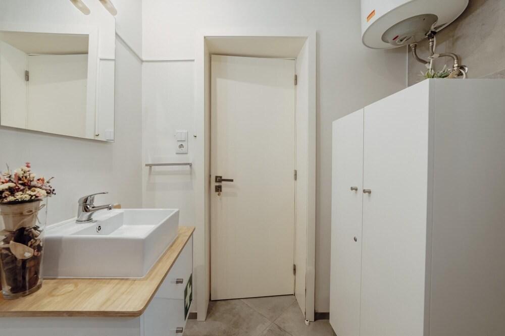 Porto Design VI in Oporto