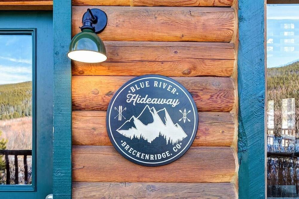 Blue River Hideaway by Boutiq