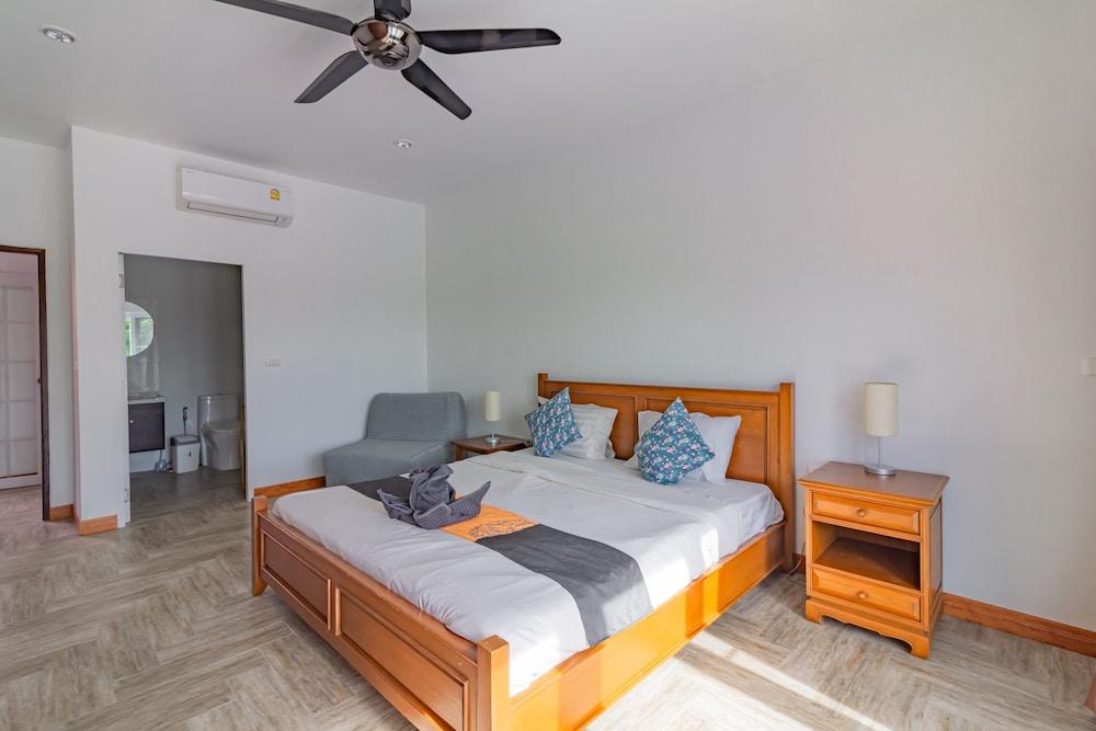 Private pool 3BDR villa beach at 200m