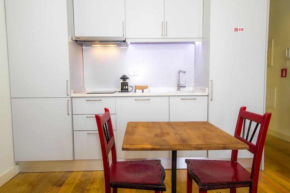 Liiiving - Historic Clérigos Studio - 1B