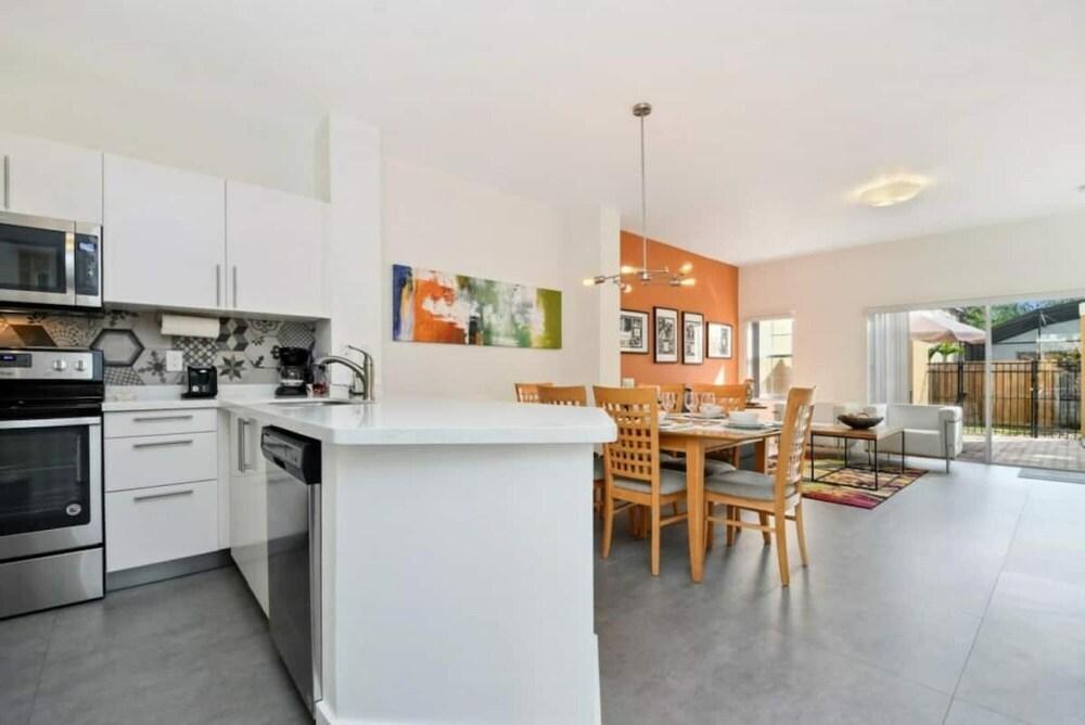 139 Stunning Home Inside Disney Area