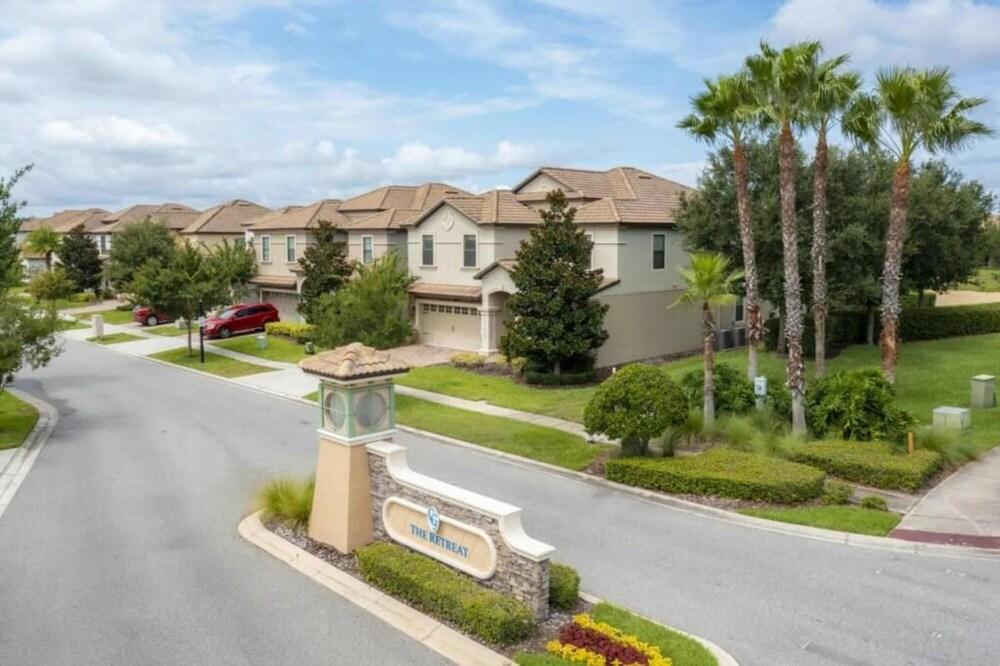 1400 Stunning 8bed With Amazing Game Room