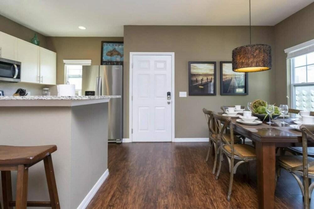 8910 Charming House Near Universal