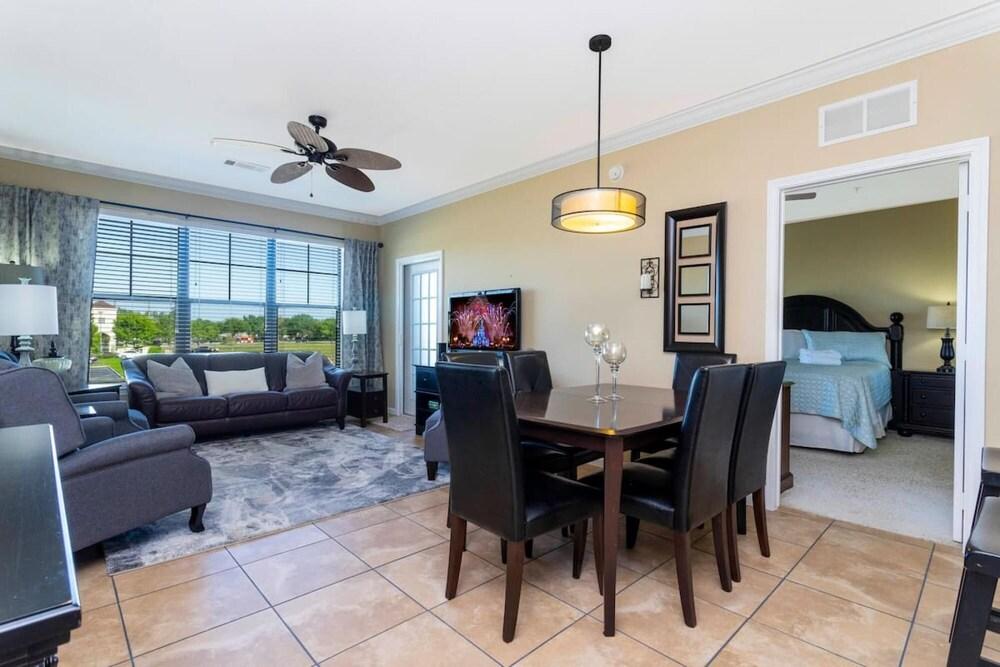 909 Unit 1033 Beautiful Apartment