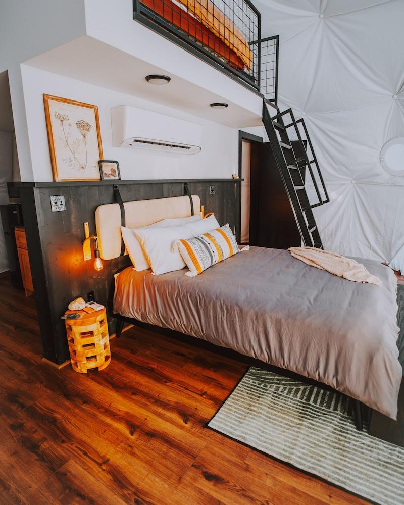 Starlight Haven Hot Springs