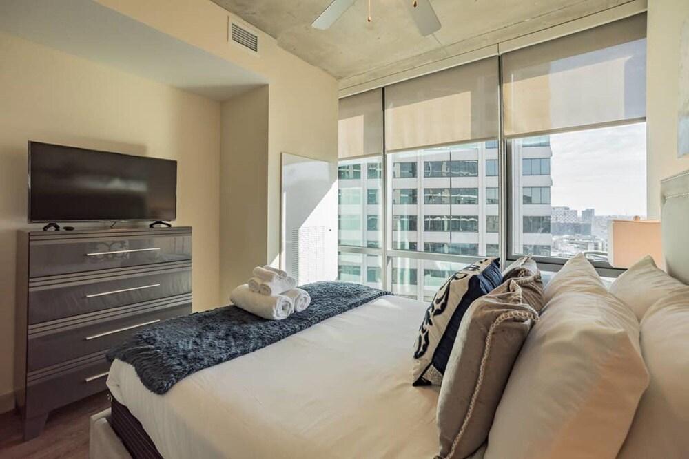 3601 Market 1BR Home