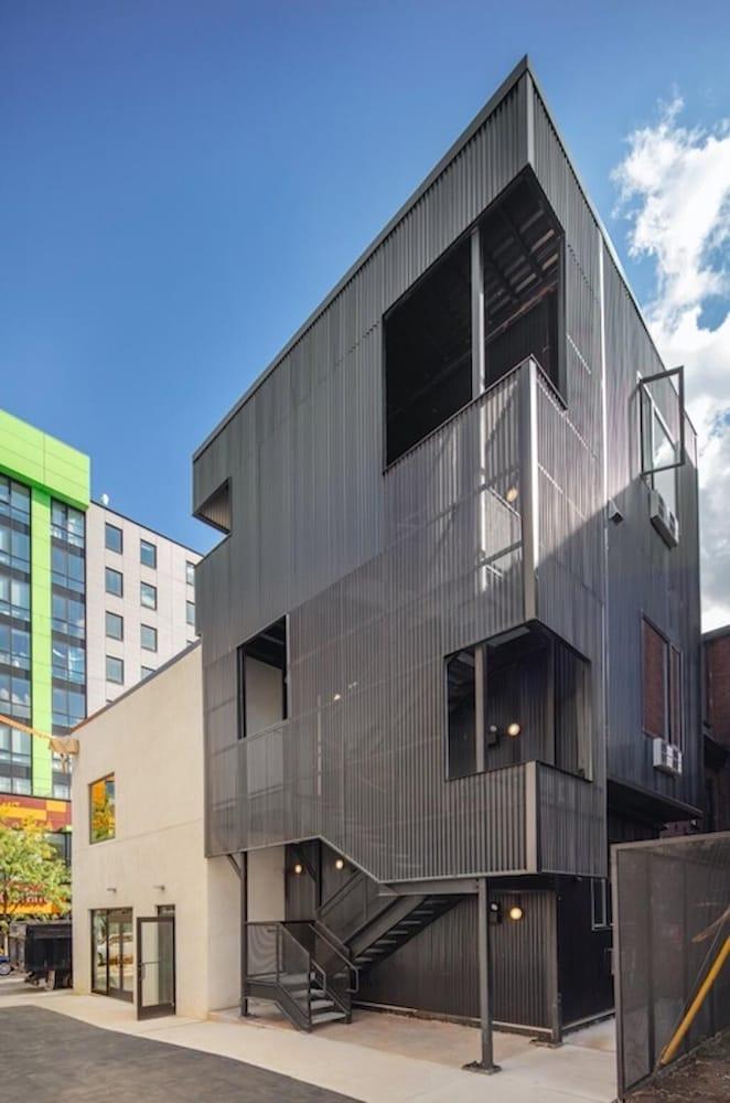 4003 Chestnut 3D in Philadelphia