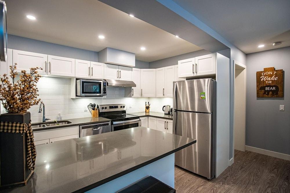 Al's Escape by Revelstoke Vacations