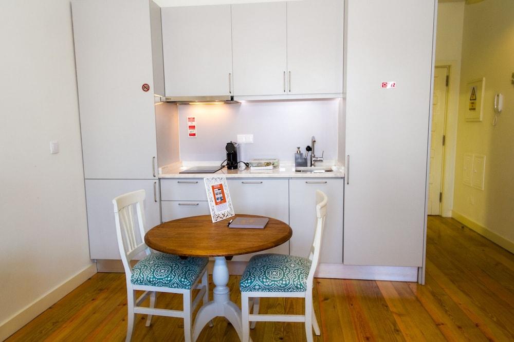 Liiiving - Historic Clérigos Studio - 2B