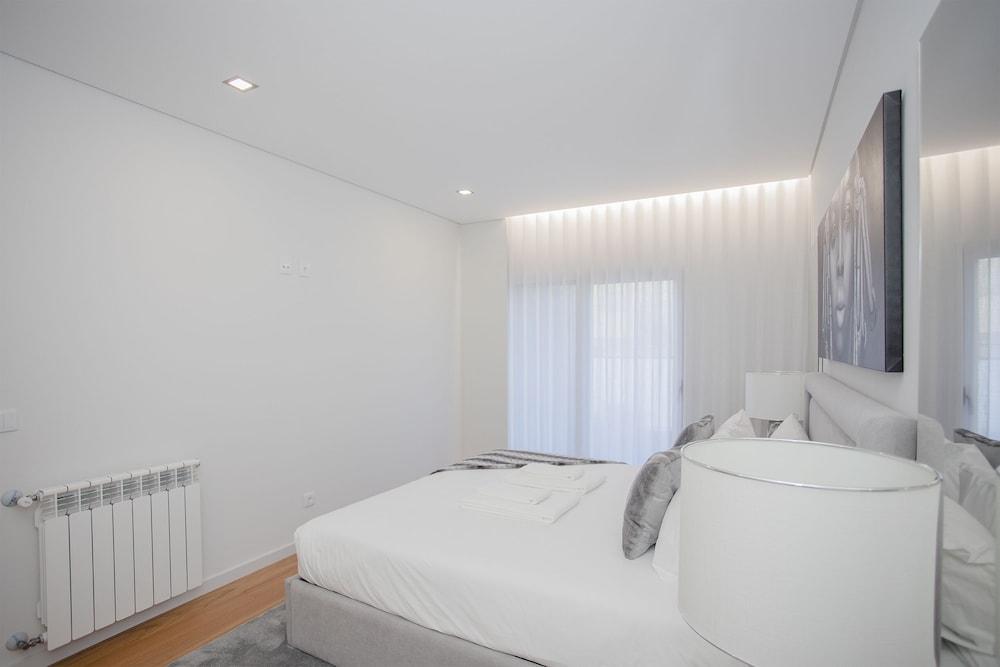 Liiiving -Luxury River View Apartment XI