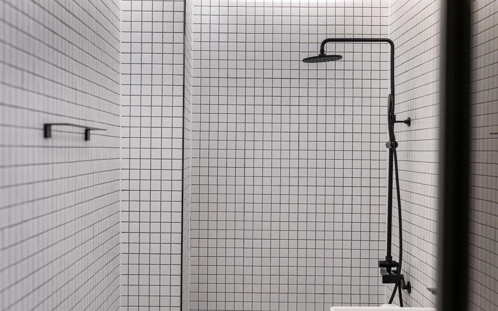 Incheon Bluefrog Hotel