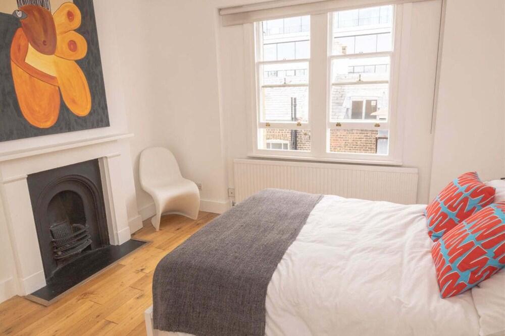 The Notting Hill Crib - Beckoning 2BDR Flat