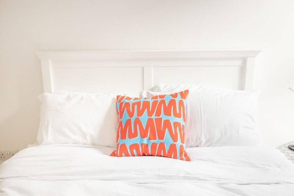 The Notting Hill Crib - Beckoning 2BDR Flat