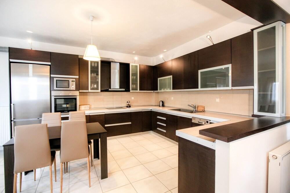 Meteora's Secret Garden House 2