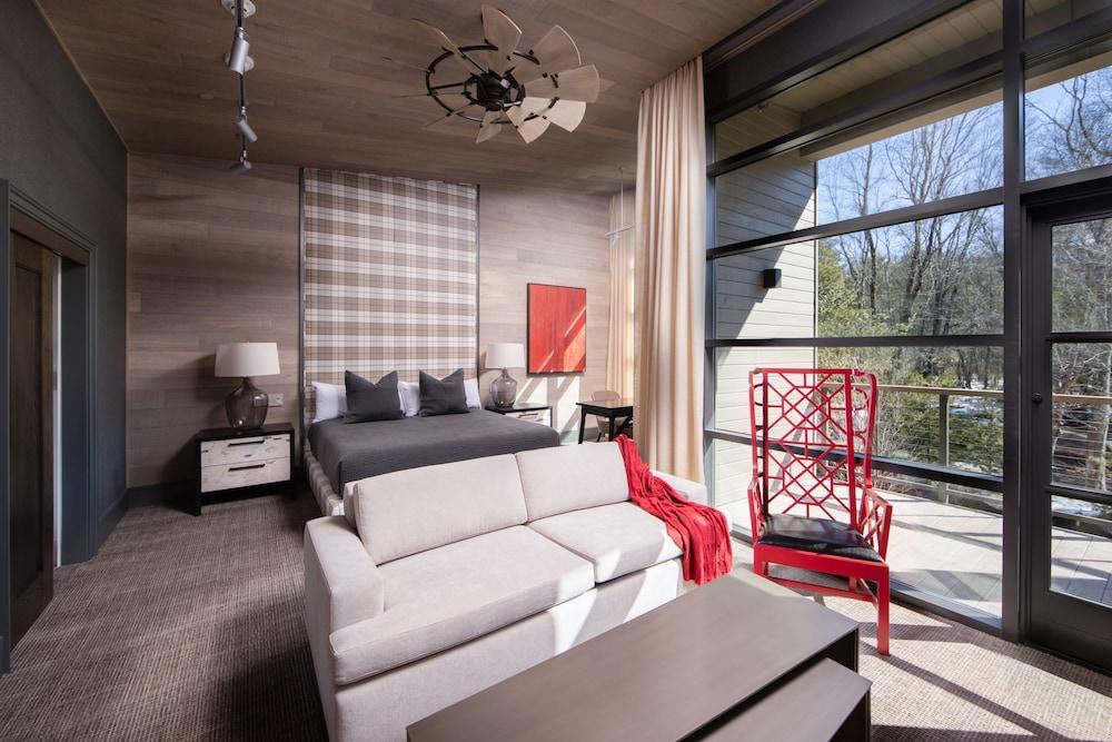 The Bradstan Boutique Hotel