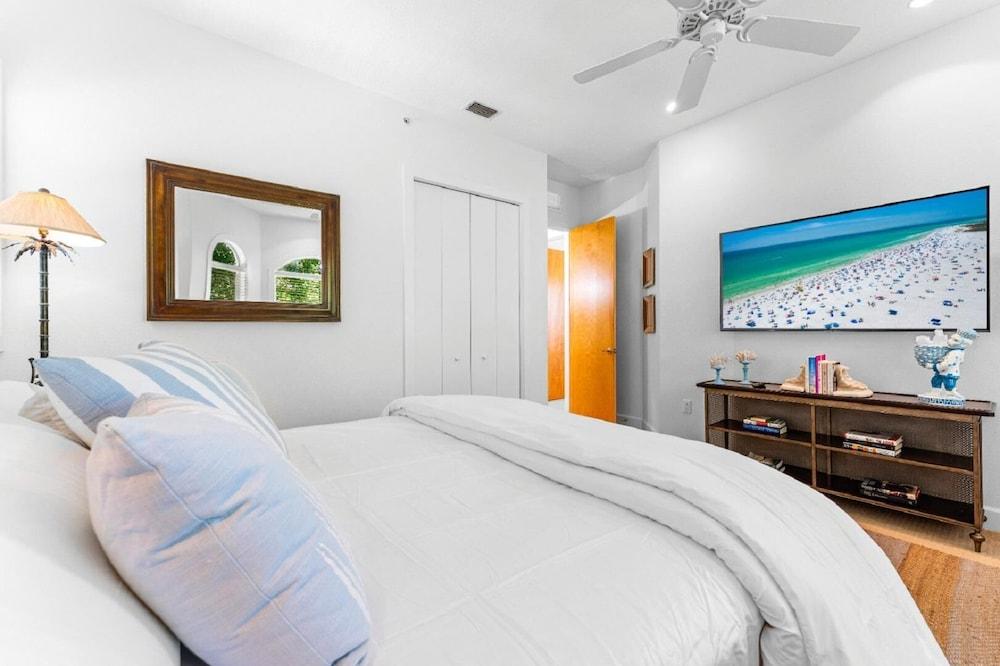 Off the Hook by Beachside Management