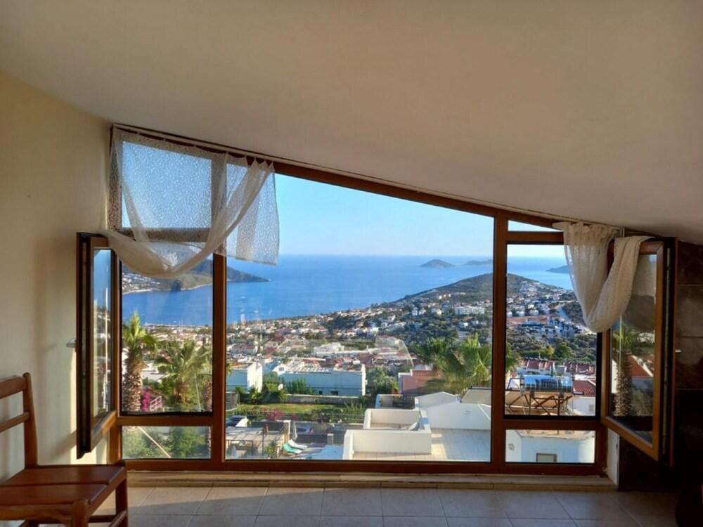 Duplex Flat With Invigorating Kas View