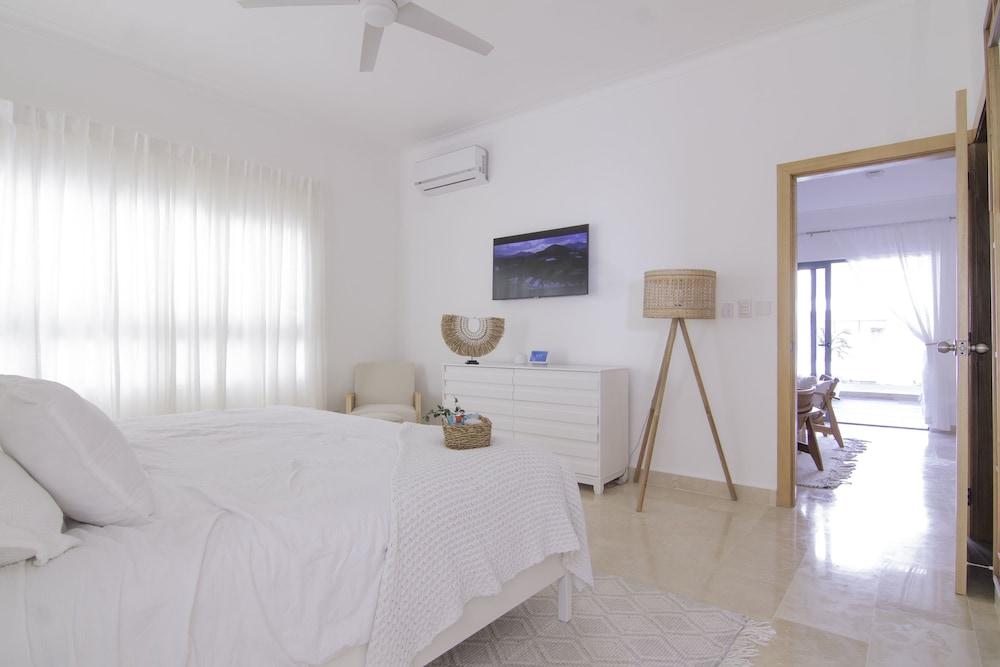 New Beachfront Penthouse by RedAwning