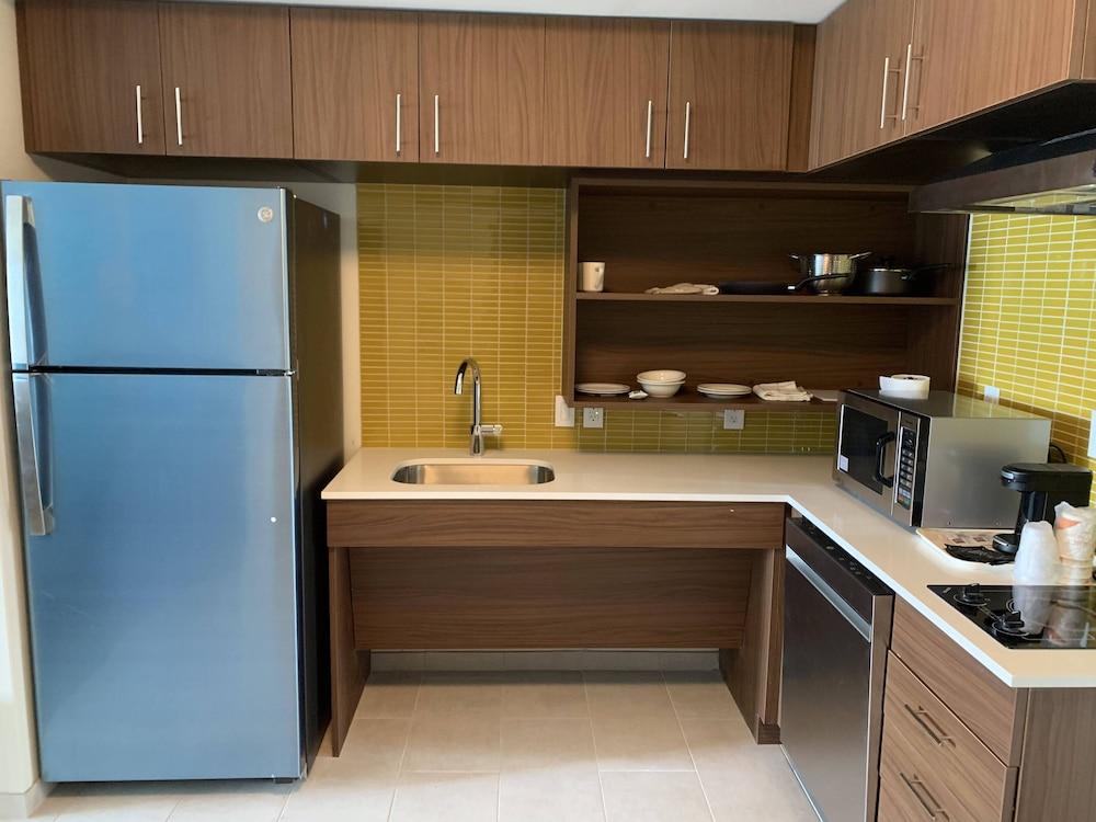 MainStay Suites North - Central York